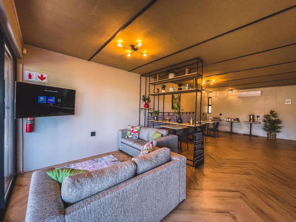 Le Bezz Guesthouse Балліто Екстер'єр фото